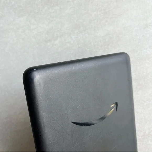 Amazon Kindle Black E-Reader 10th Gen - Picture 9 of 16